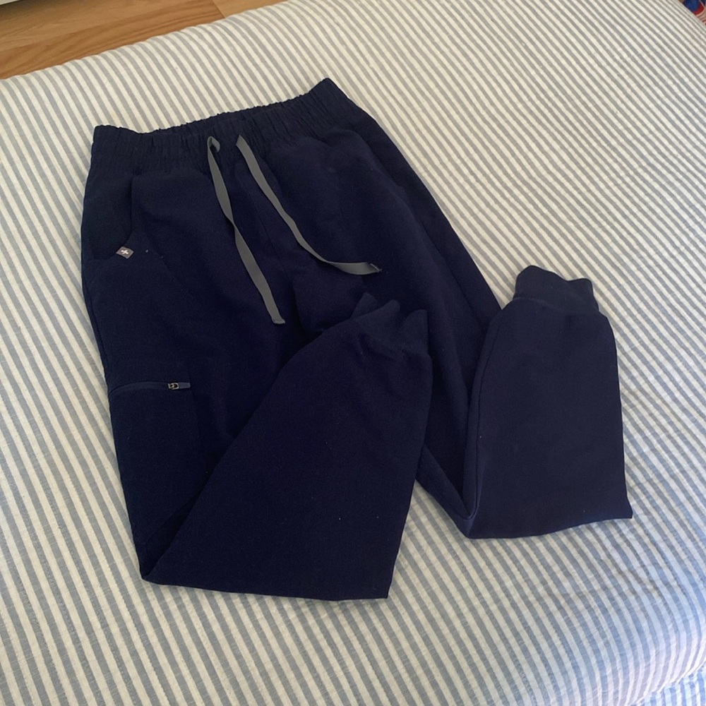 FIGS SCRUBS High Waisted Zamora Jogger Scrub Pants, Navy, XS Petite